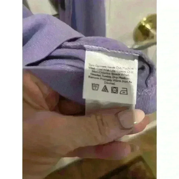 2 Eddie Bauer Tops long sleeve Crew Neck Tee Black and Lavender Both size Large - Picture 8 of 9